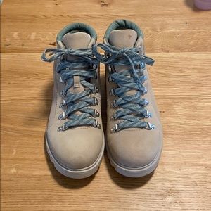 Sorel Lennox boots